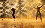 Muchas fiestas tradicionales se remontan a tiempos antiguos y estn relacionadas con el fuego, como es el caso de los Correfocs de Petrer, Alicante  / Jos Antonio Lpez Rico