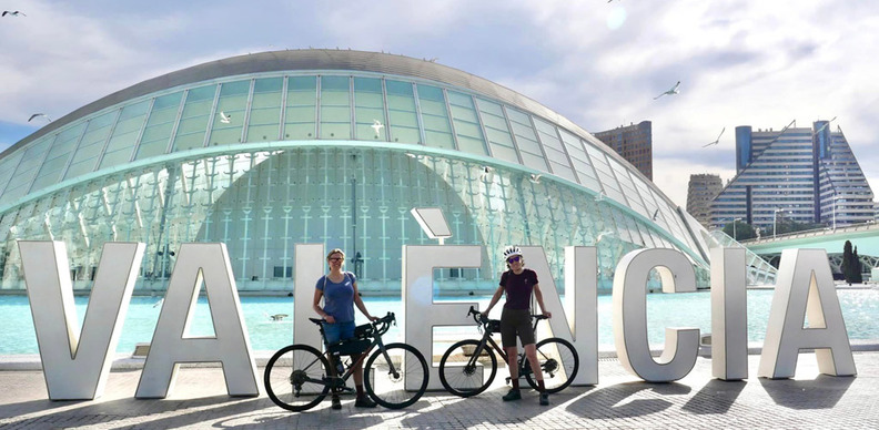 Linda y Silvia, de Cicliste per caso en Valencia (Foto: @ciclistepercaso)