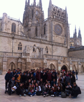 Los alumnos con sus salvoconductos Los alumnos con sus salvoconductos