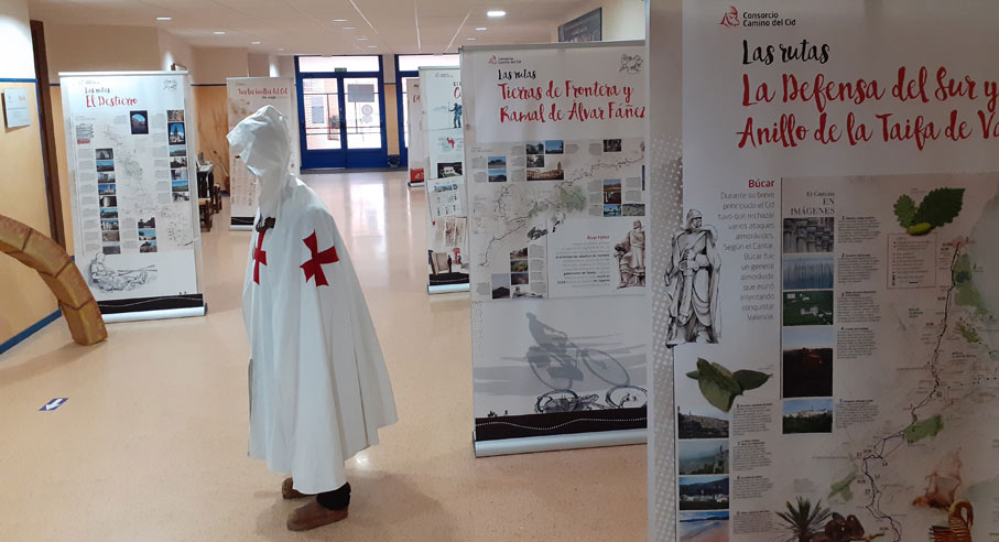 La exposición del Camino del Cid en los Escolapios La exposición del Camino del Cid en los Escolapios