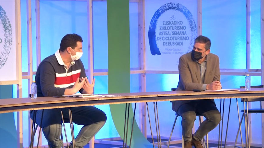 Un momento de la ponencia sobre el Camino del Cid en el I Foro de Cicloturismo de Euskadi Un momento de la ponencia sobre el Camino del Cid en el I Foro de Cicloturismo de Euskadi