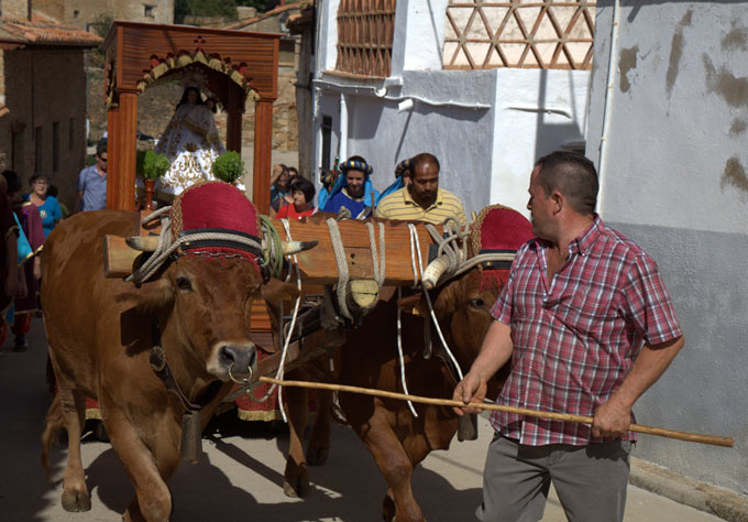 La Iglesuela del Cid, en Teruel, celebra las fiestas en honor a su patrona: la Virgen del Cid. La Iglesuela del Cid, en Teruel, celebra las fiestas en honor a su patrona: la Virgen del Cid.