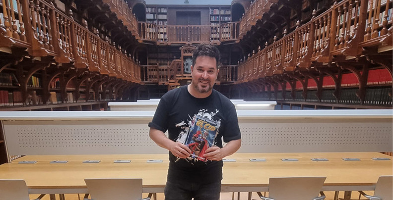 El dibujante y guionista de cmics Ivn Sarnago en la Biblioteca del Monasterio de San Agustn de Burgos
