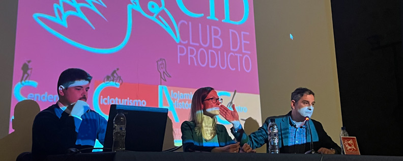 Inicio de la reunin, presidida por Arantxa Prez, diputada de Turismo de Guadalajara