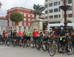 Grupo de ciclistas que durante semana recorrerán con Rutas Pangea el Camino del Cid Grupo de ciclistas que durante semana recorrerán con Rutas Pangea el Camino del Cid