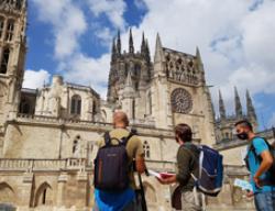 El equipo de "Turismo Rural en el mundo" durante la grabación en Burgos El equipo de "Turismo Rural en el mundo" durante la grabación en Burgos