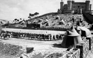 In the 19th-Century El Cid was recovered by the German romantics and since then his legend had many reinterpretations that enriched the myth: plays, operas, novels, or movies, like the one starring by Charlton Heston and Sophia Loren in 1961 , in the image / Castillo de Belmonte.