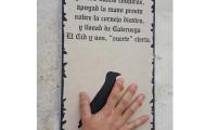 La corneja. símbolo de buena suerte para el viajero del Camino del Cid, tiene también su espacio en la estatua ecuestre del Cid en Caleruega, Burgos / ALC.