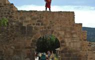 Antiguas murallas y puerta de acceso de Santo Domingo de Silos, Burgos / ALC