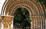 Portada románica de Cerezo de Río Tirón. Monasterio de San Juan, Burgos.