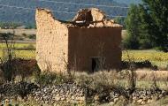Palomar de adobe abandonado en Aguilera, Soria. ALC