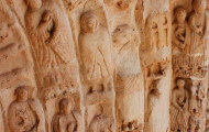Detalle de arquivoltas románicas de la portada sur de la iglesia de Santa María del Rey, . Atienza, Guadalajara / ALC.