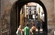 Coming into the village of Covarubias, province of Burgos / ALC.