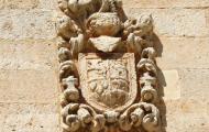 Escudo heráldico, casa palacio de Abanco, Soria / ALC.