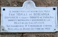 Placa dedicada a Fray Tomás de Berlanga, en Berlanga de Duero. Soria / ALC