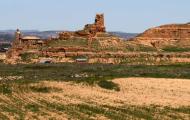 Paisajes y pueblos propios de un western medieval / ALC.