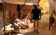 Recreation of an Arab market (zouk ) in the interpretation center of Medinaceli / ALC