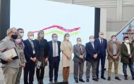 Foto de familia en la Feria Internacional de Turismo de Interior, INTUR 2021
