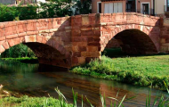 El Puente Viejo sobre el río Gallo, de origen románico. Molina de Aragón, Guadalajara / ALC.