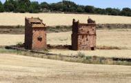 Ancient dovecotes in the Way of el Cid / ALC.