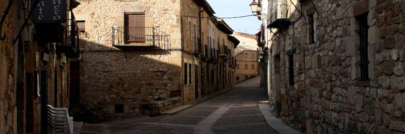Calles del conjunto histórico artístico de Atienza, en Guadalajara.