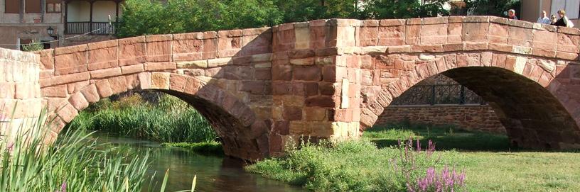 Puente sobre el río Gallo. Molina de Aragón, Guadalajara.